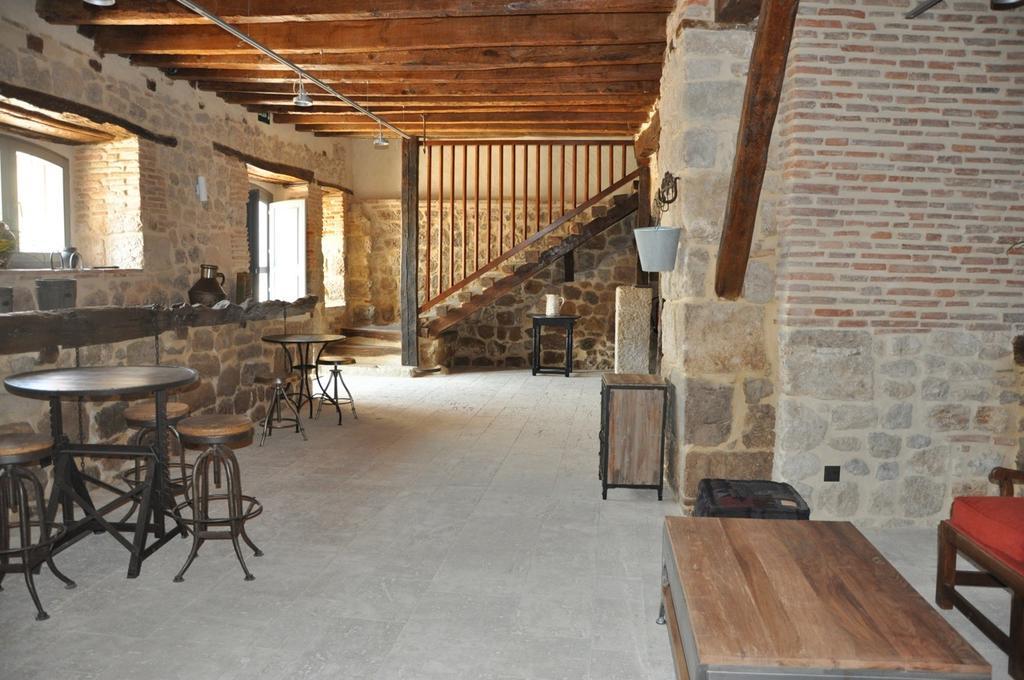 Emebed Posada Кастрохерис Экстерьер фото